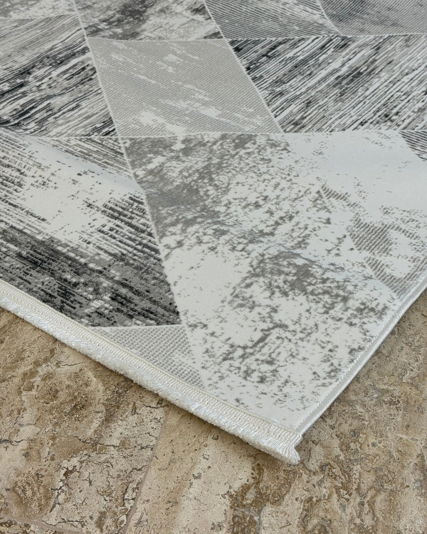 Vesta Koleksiyonu Desenli Makine Halısı Gri