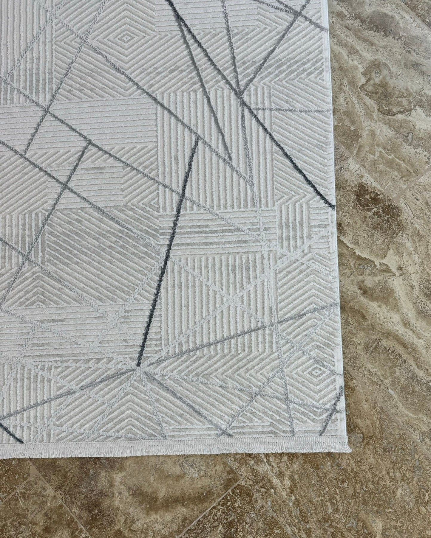 İnci Modern Desenli Makine Halısı Gri
