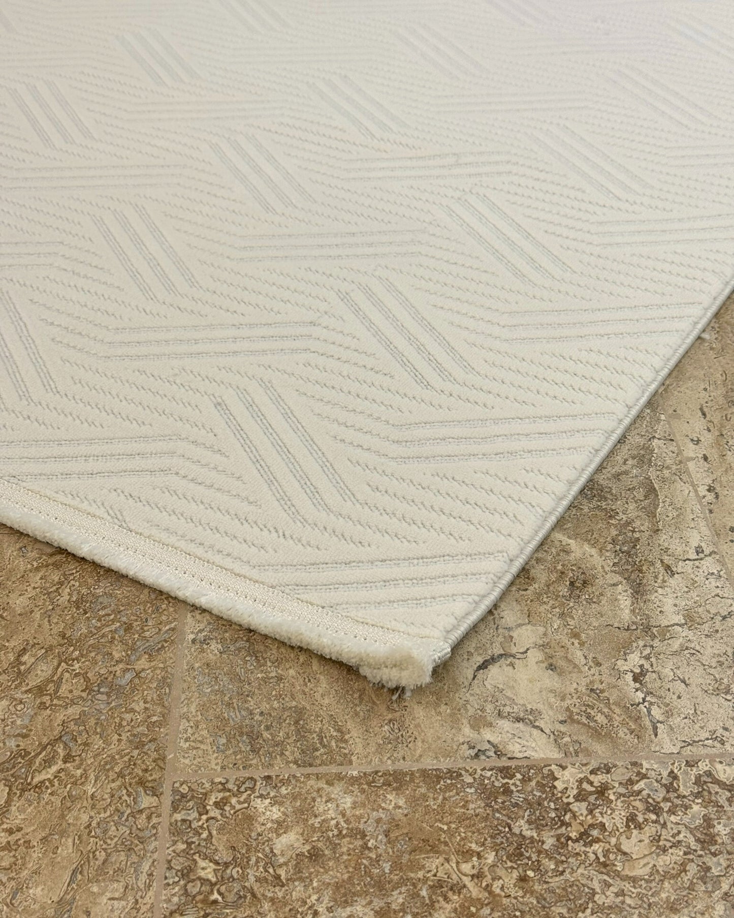 Mercan Koleksiyonu Soft Desenli Makine Halısı Krem