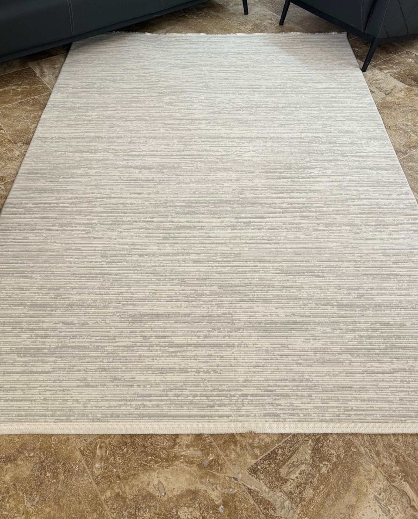 Mercan Koleksiyonu Soft Desenli Makine Halısı Gri