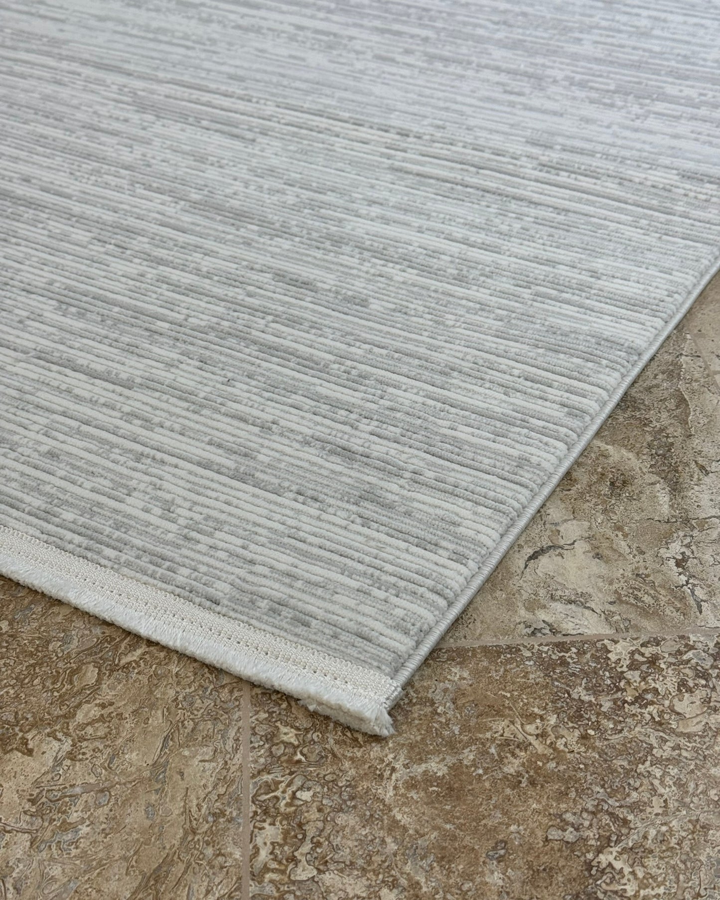 Mercan Koleksiyonu Soft Desenli Makine Halısı Gri