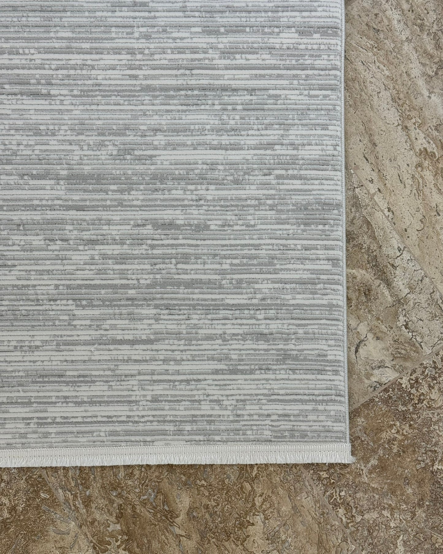 Mercan Koleksiyonu Soft Desenli Makine Halısı Gri