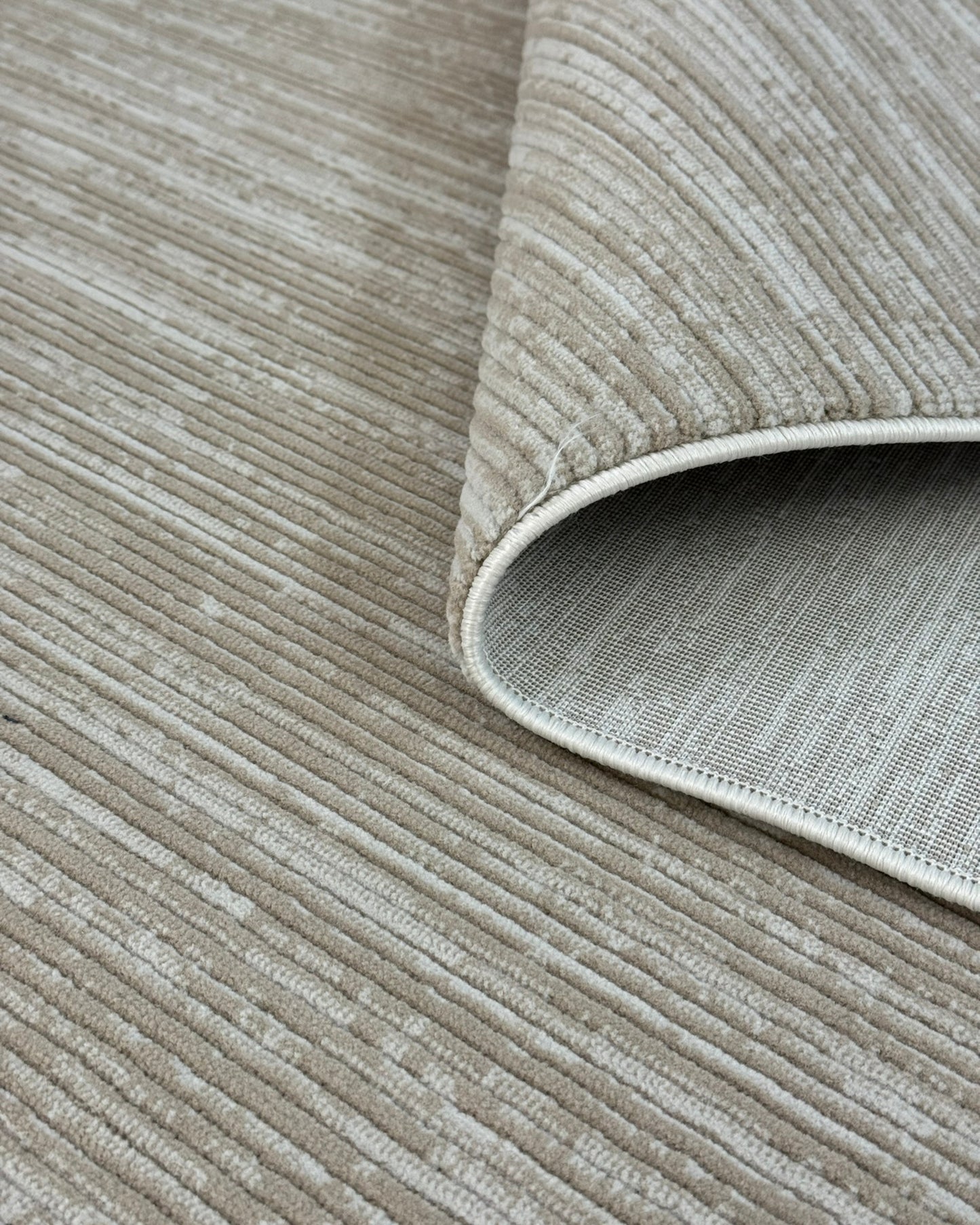 Mercan Koleksiyonu Soft Desenli Makine Halısı Vizon