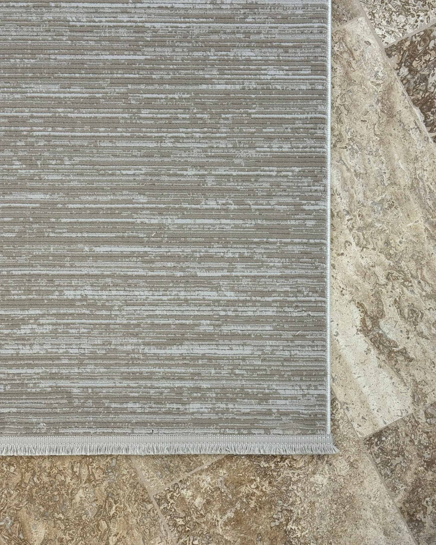 Mercan Koleksiyonu Soft Desenli Makine Halısı Vizon