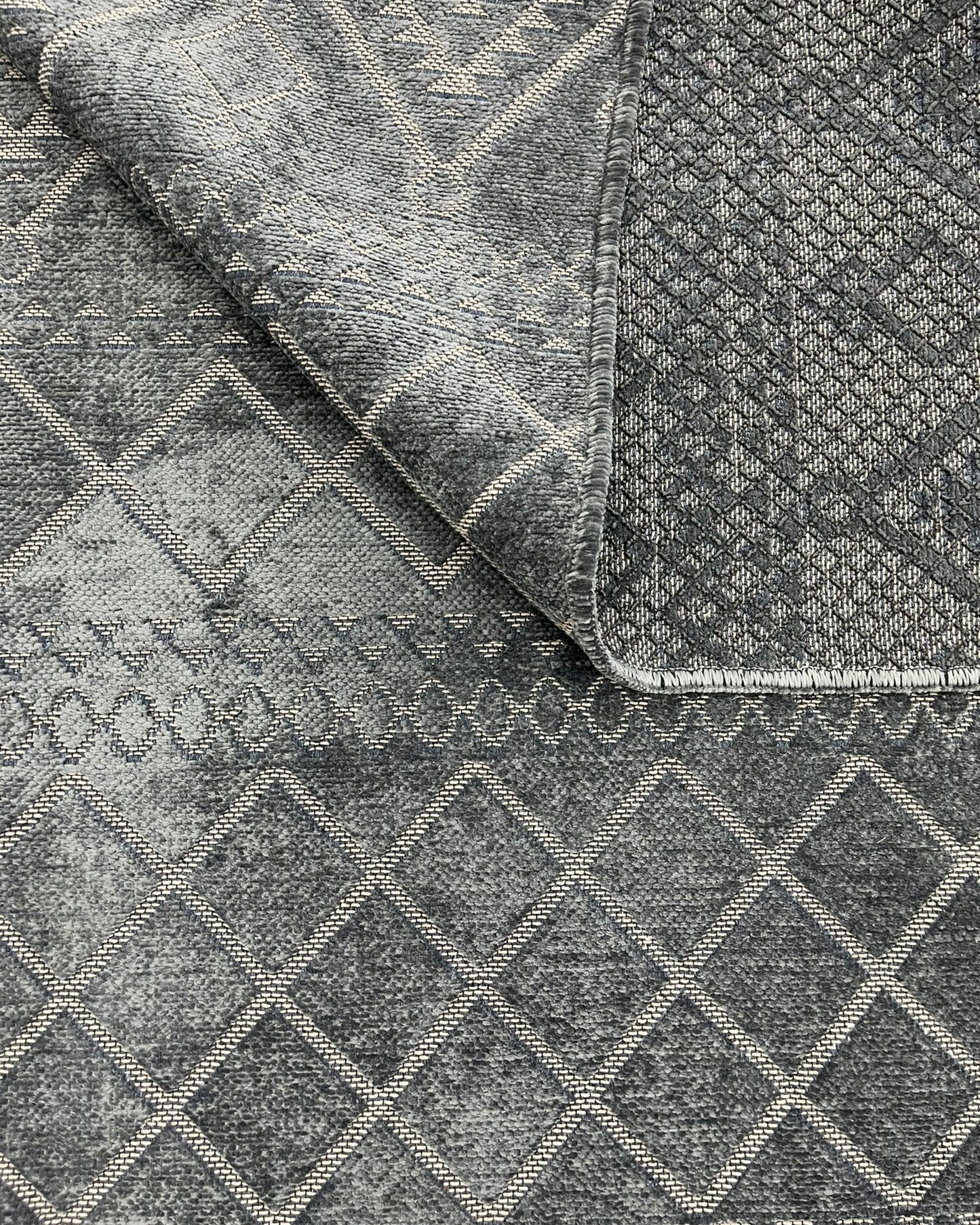 Yuka Kilim Antrasit
