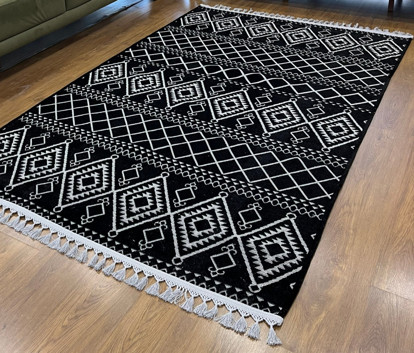 Yuka Kilim Siyah