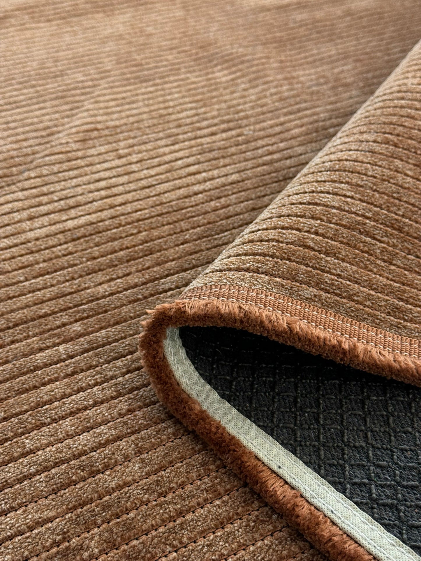 Mona Kilim Taba