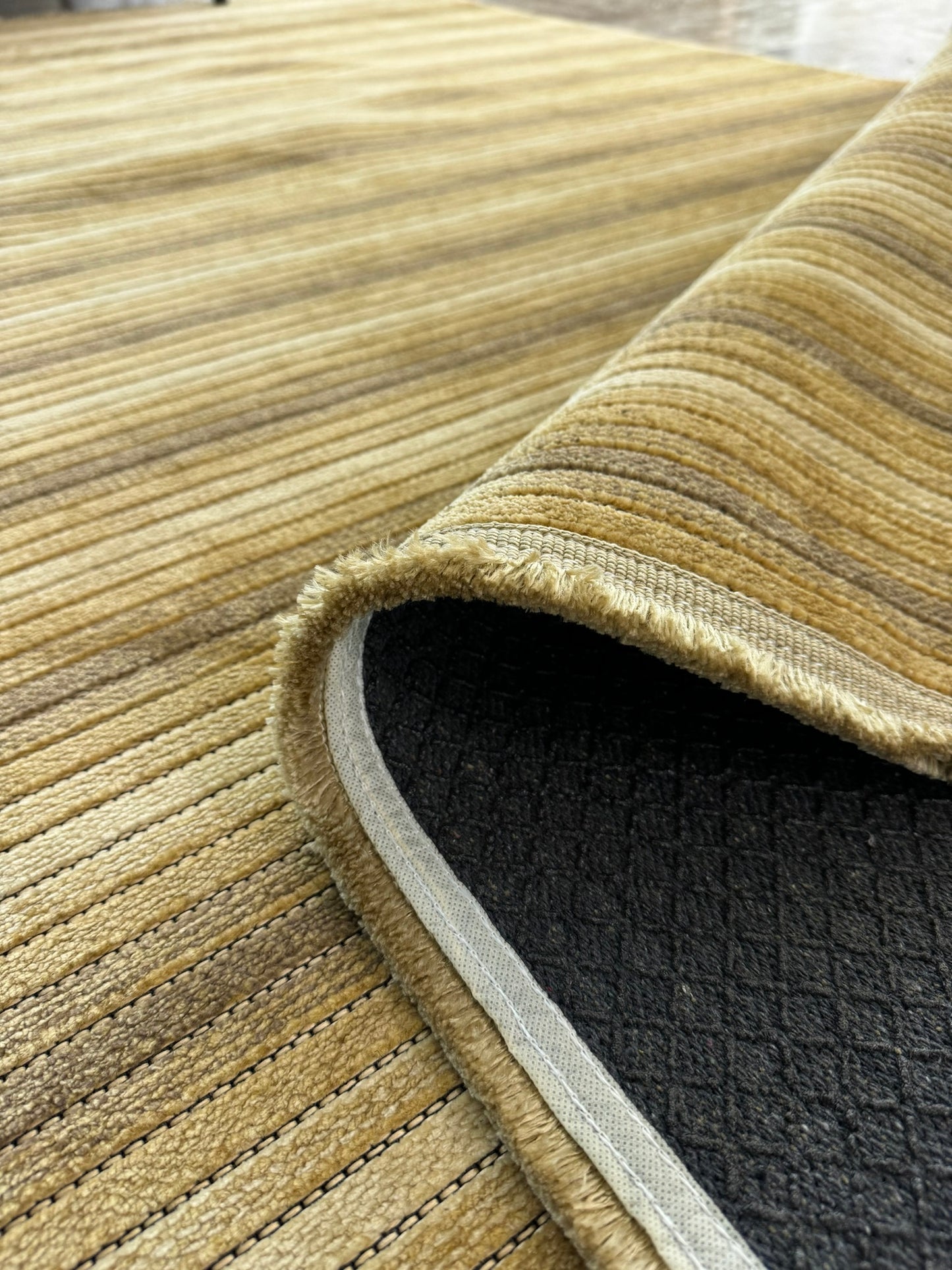 Mona Plus Kilim Gold