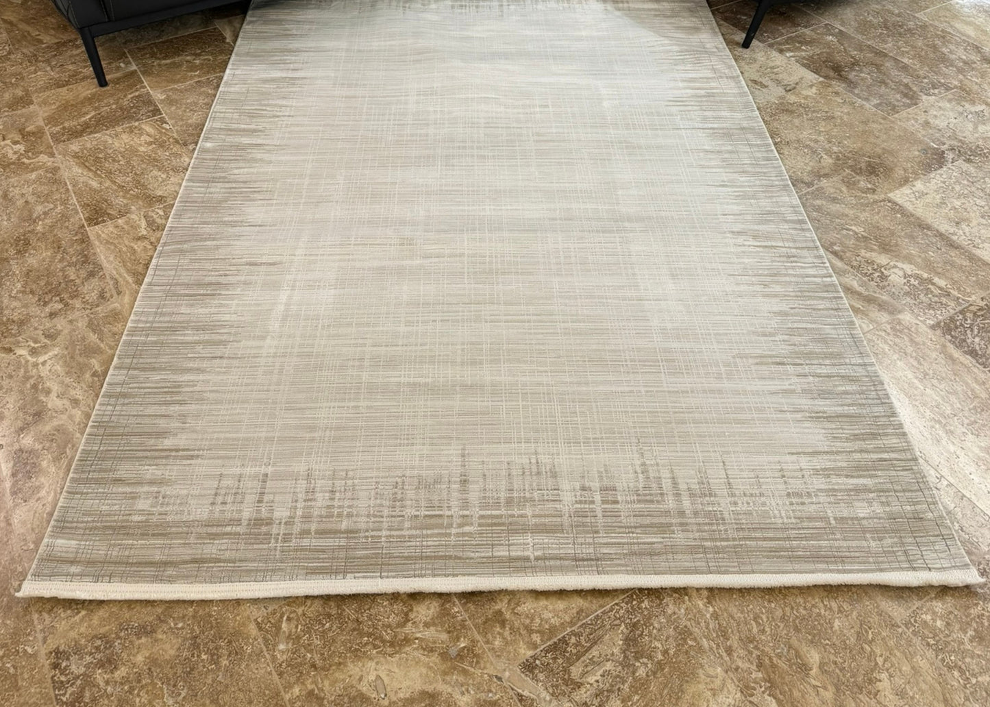 Amber Soft Çerçeve Desenli Makine Halısı Gri